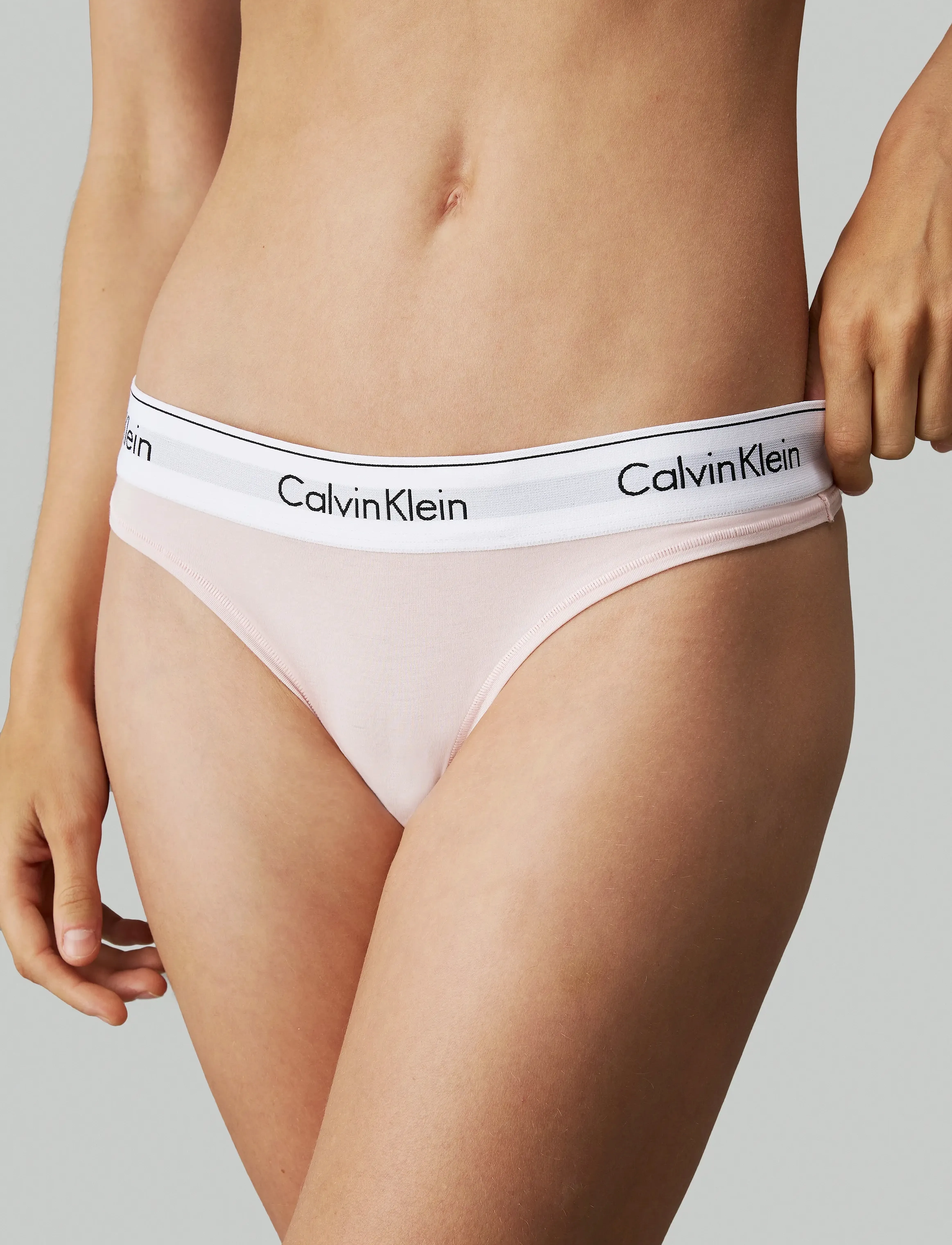 Calvin Klein - THONG - premium-styles - nymphs thigh - 3