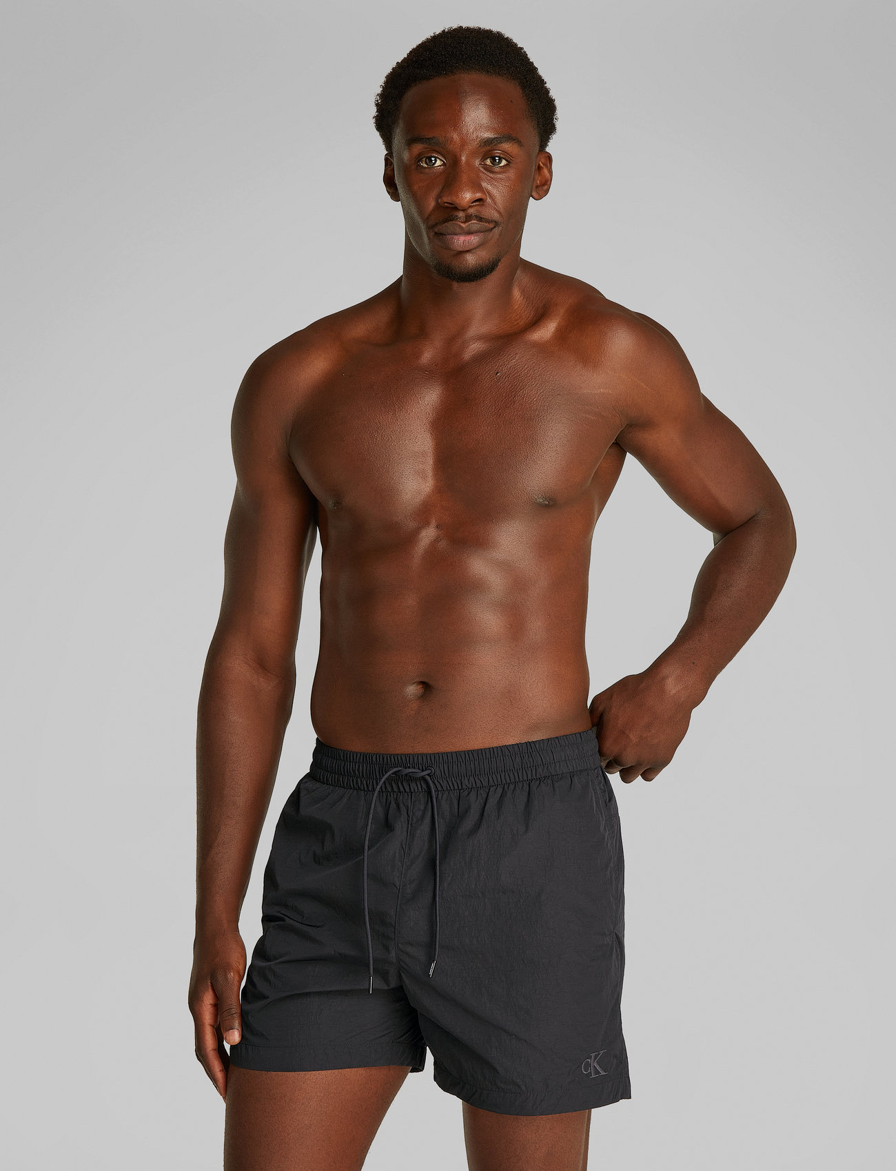 Calvin Klein - MEDIUM DRAWSTRING - badeshorts - pvh black - 1