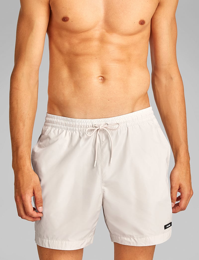 Calvin Klein - MEDIUM DRAWSTRING - swim shorts - chalk - 3