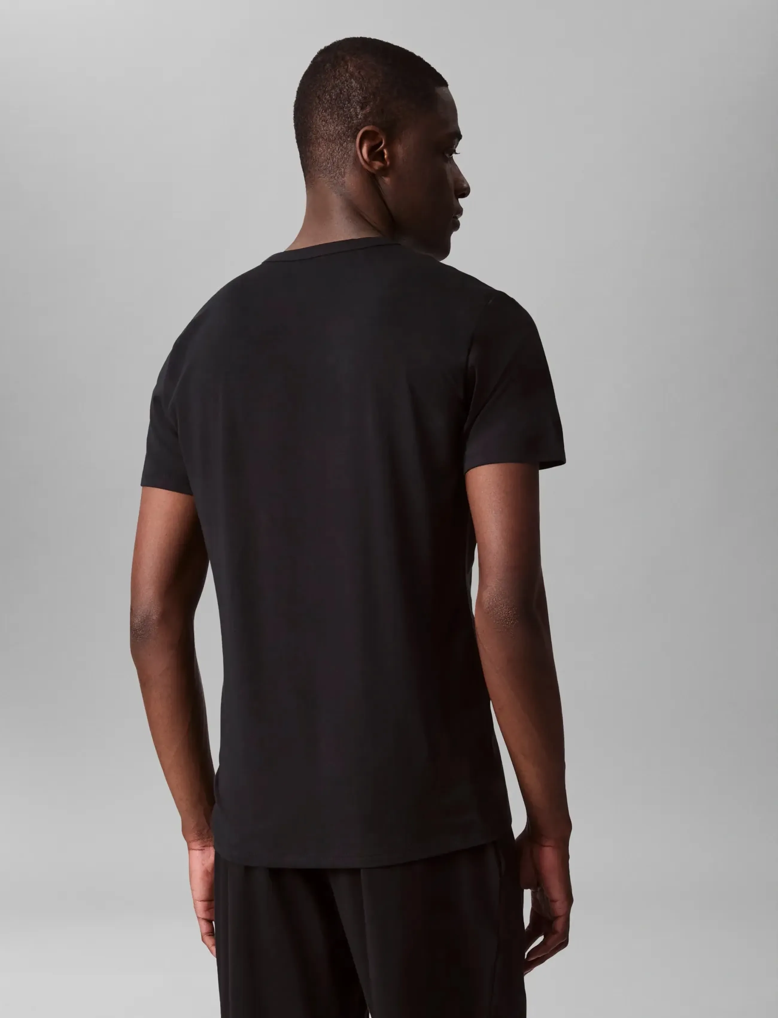 Calvin Klein - S/S V NECK 3PK - t-shirts mit v-ausschnitt - black - 3