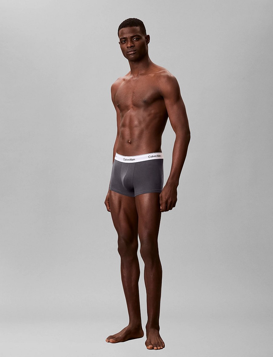 Calvin Klein - LOW RISE TRUNK 3PK - multipakk aluspüksid - white blue tulip turbulence - 3