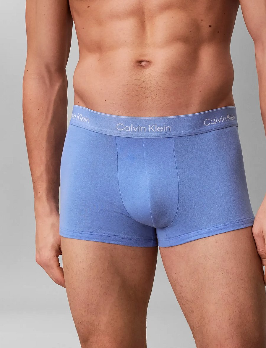 Calvin Klein - LOW RISE TRUNK 3PK - multipack kalsonger - black glacier blue bell - 4