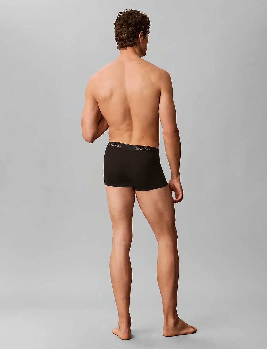 Calvin Klein - LOW RISE TRUNK 5PK - multipack kalsonger - black bodies w biscotti establishe - 3