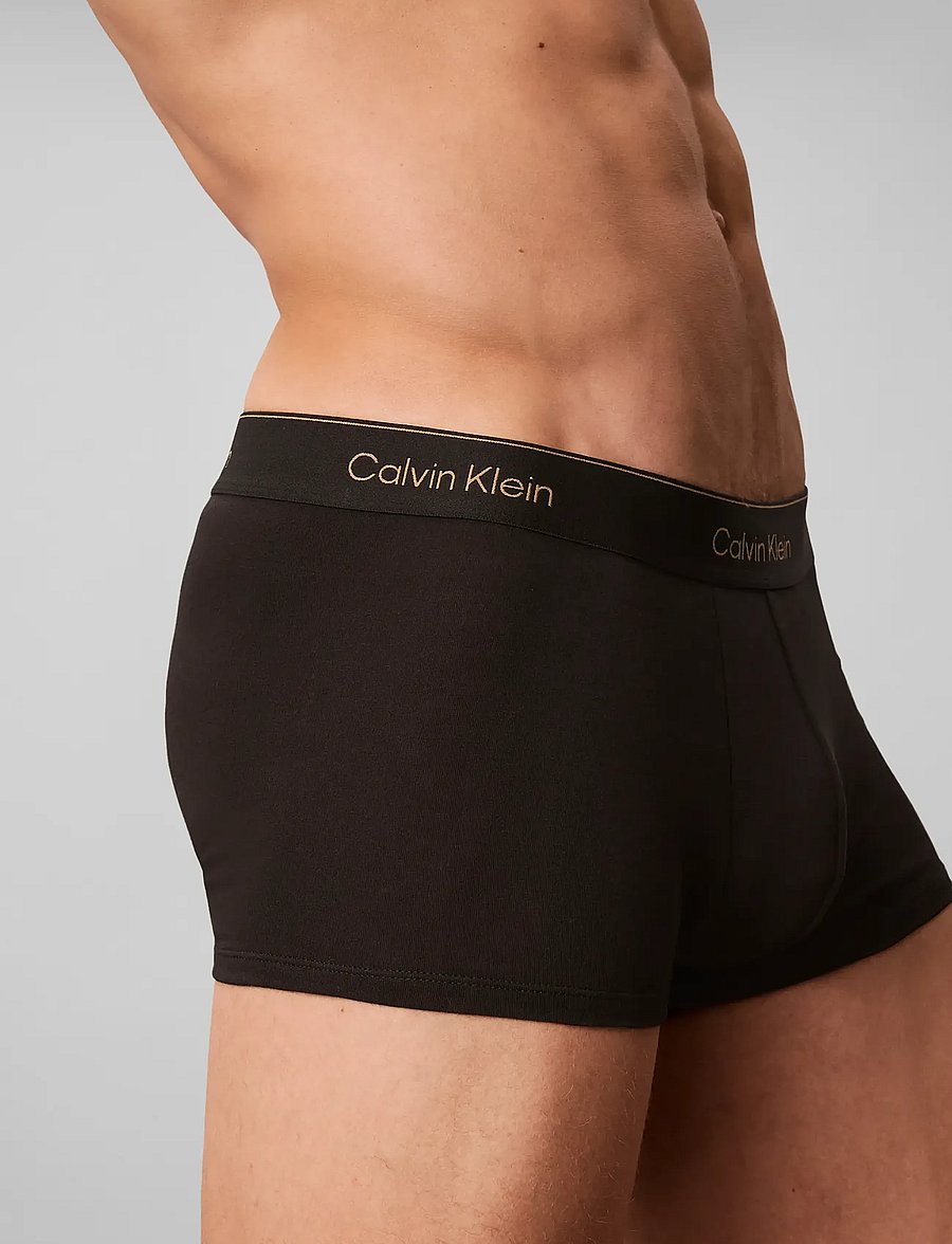 Calvin Klein - LOW RISE TRUNK 5PK - multipack kalsonger - black bodies w biscotti establishe - 4