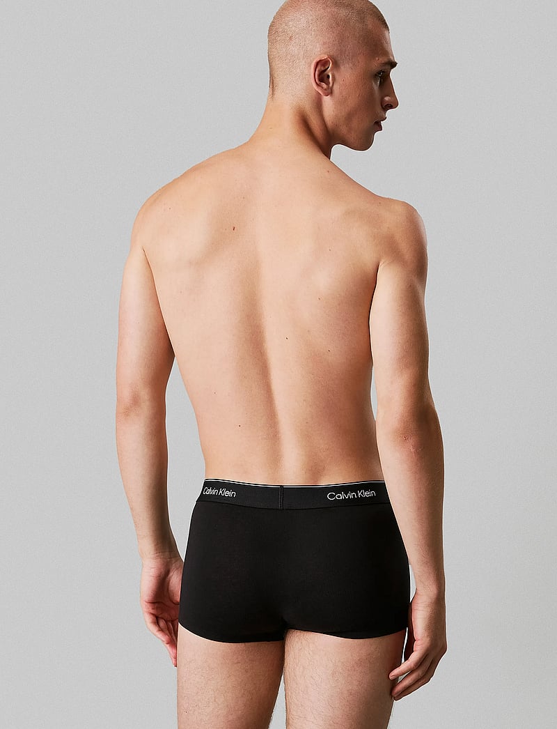 Calvin Klein - LOW RISE TRUNK 5PK - apatinių komplektas - black w black wb - 3