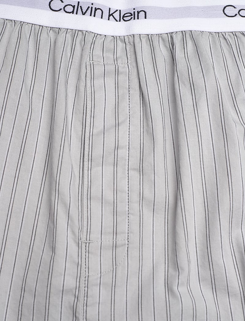 Calvin Klein - S/S CREW POPLIN BOXER SET - pyjamasset - harbor mist top w trail stripe_har - 5