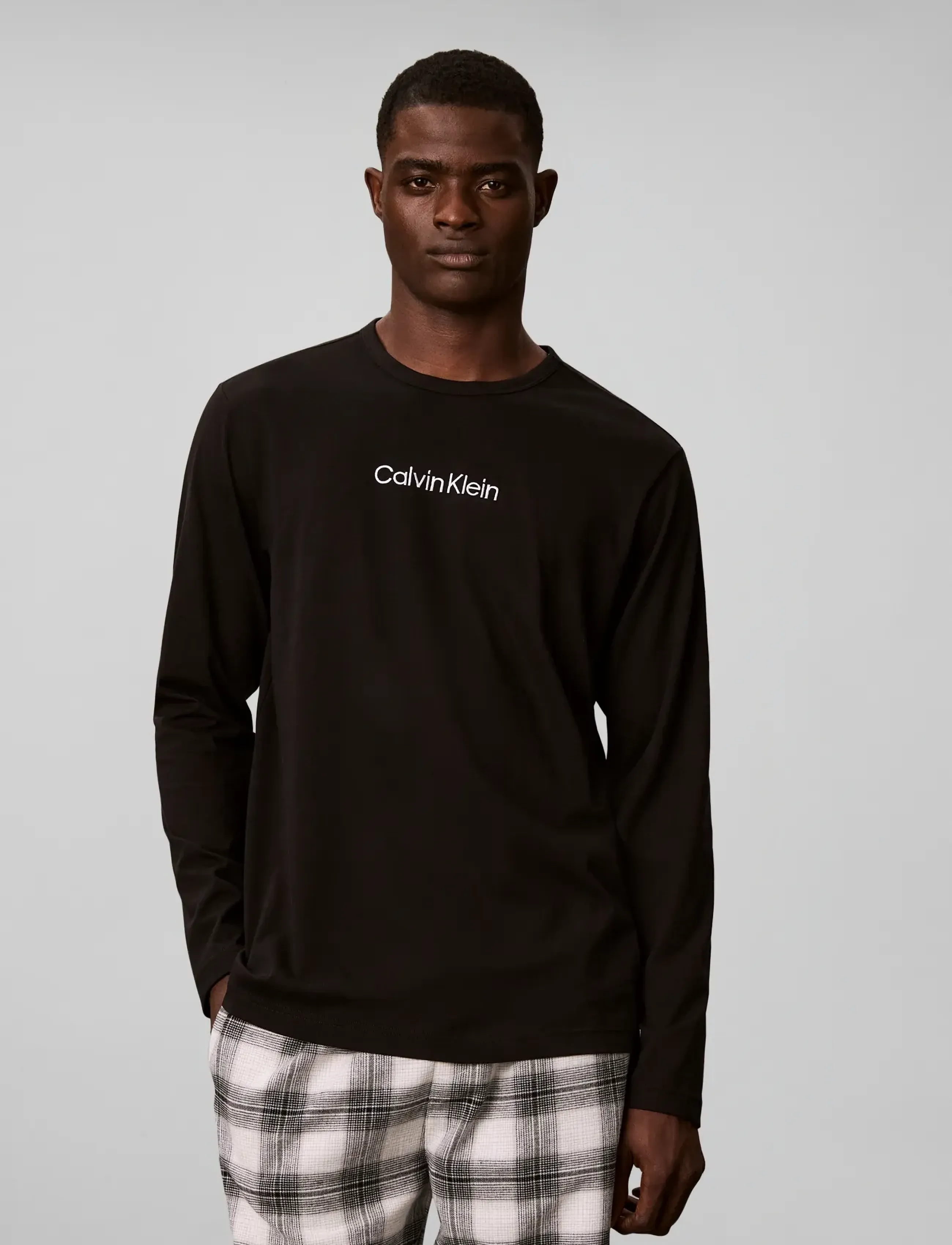 Calvin Klein - LS TEE PANT SET - pyjama sets - black top w domino plaid ivory btm - 0