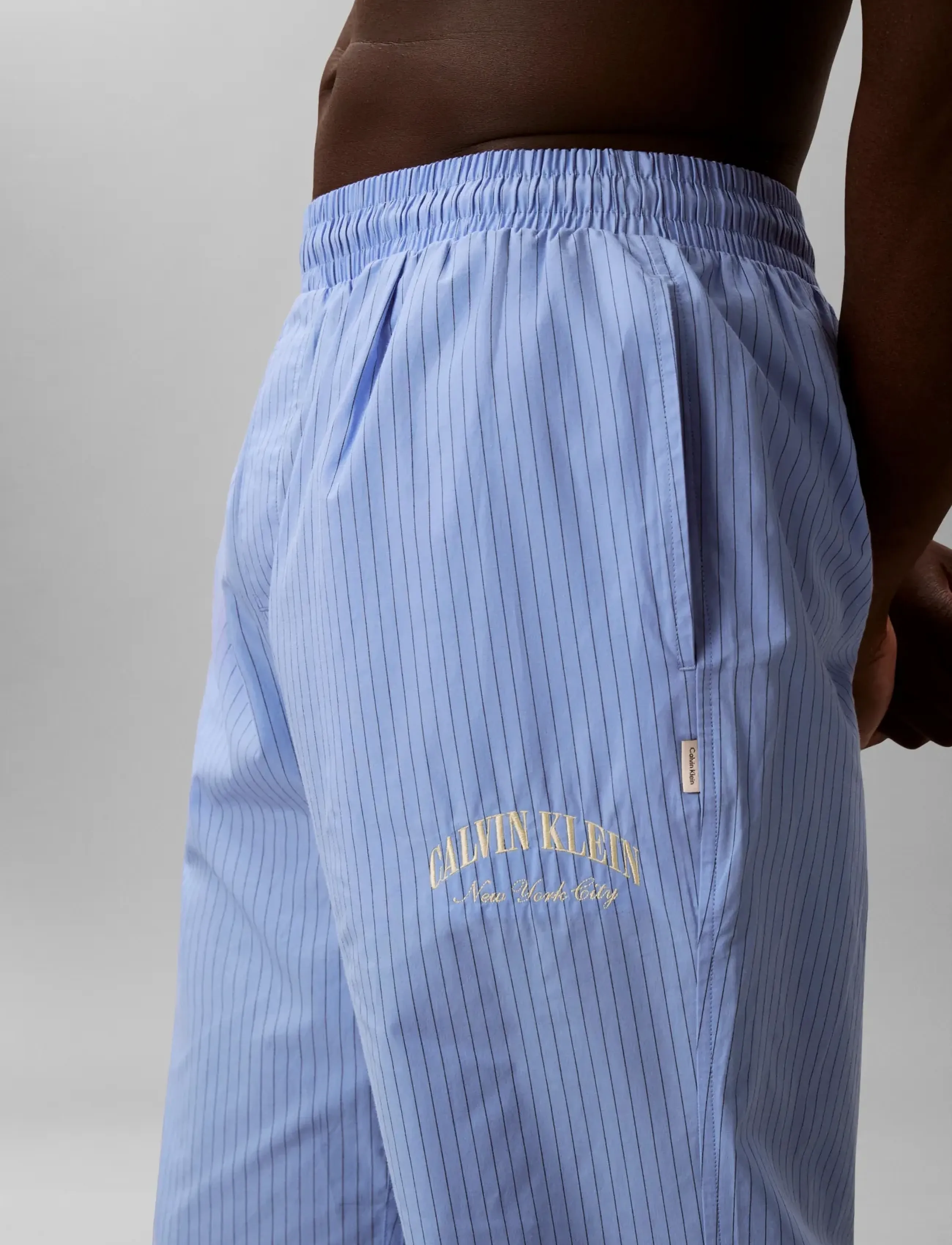 Calvin Klein - HERITAGE CREST L/S SHIRT & PANT - náttfatasett - slim stripe blue descent - 4
