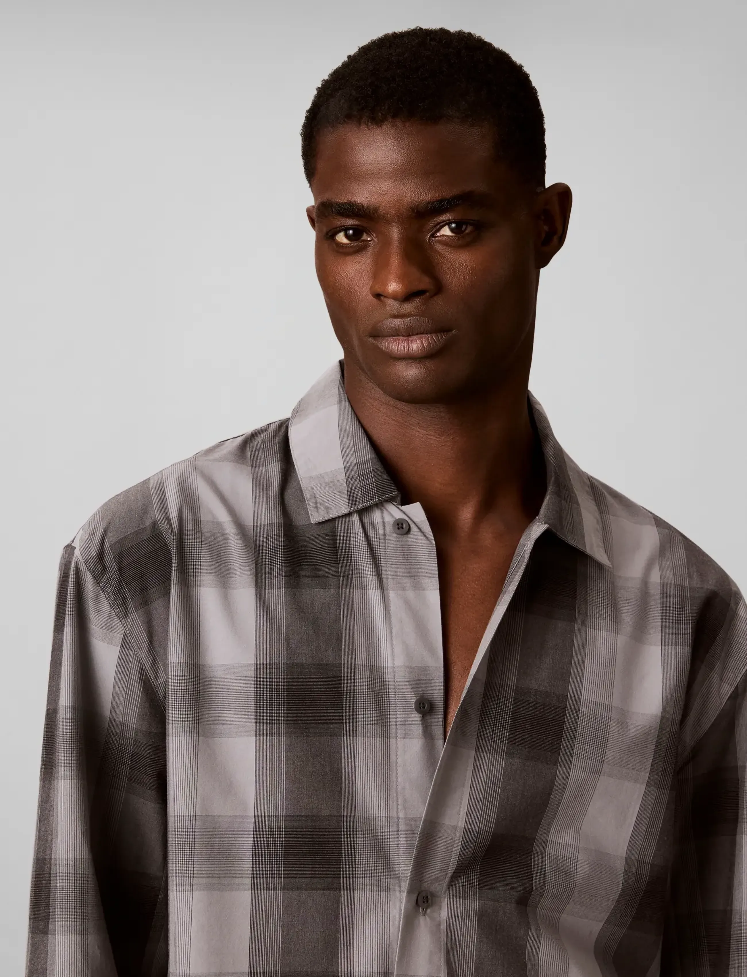 Calvin Klein - HOLIDAY POPLIN L/S BUTTON DOWN S - 21767 shadows plaid+convoy - 2