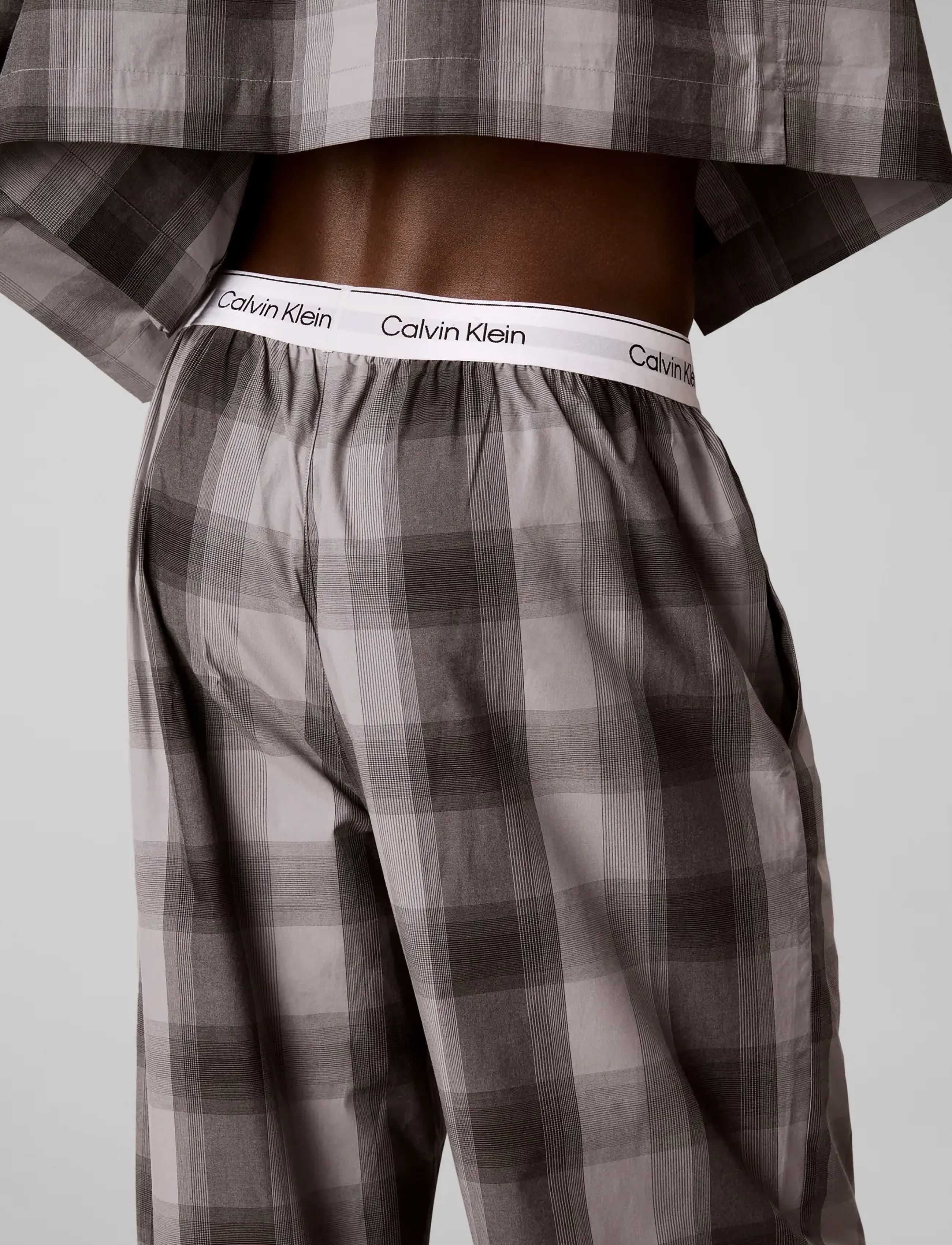 Calvin Klein - HOLIDAY POPLIN L/S BUTTON DOWN S - 21767 shadows plaid+convoy - 4