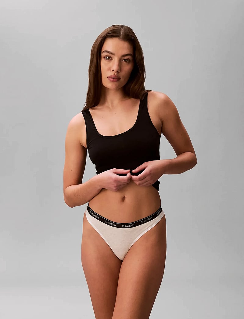 Calvin Klein - THONG 7 PK - stringtrosor - shrln shrln sngstrs brzybl snwhthr - 0