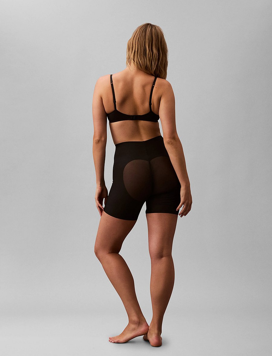 Calvin Klein - MID THIGH SHORT - jupes et bas sculptants - black - 3