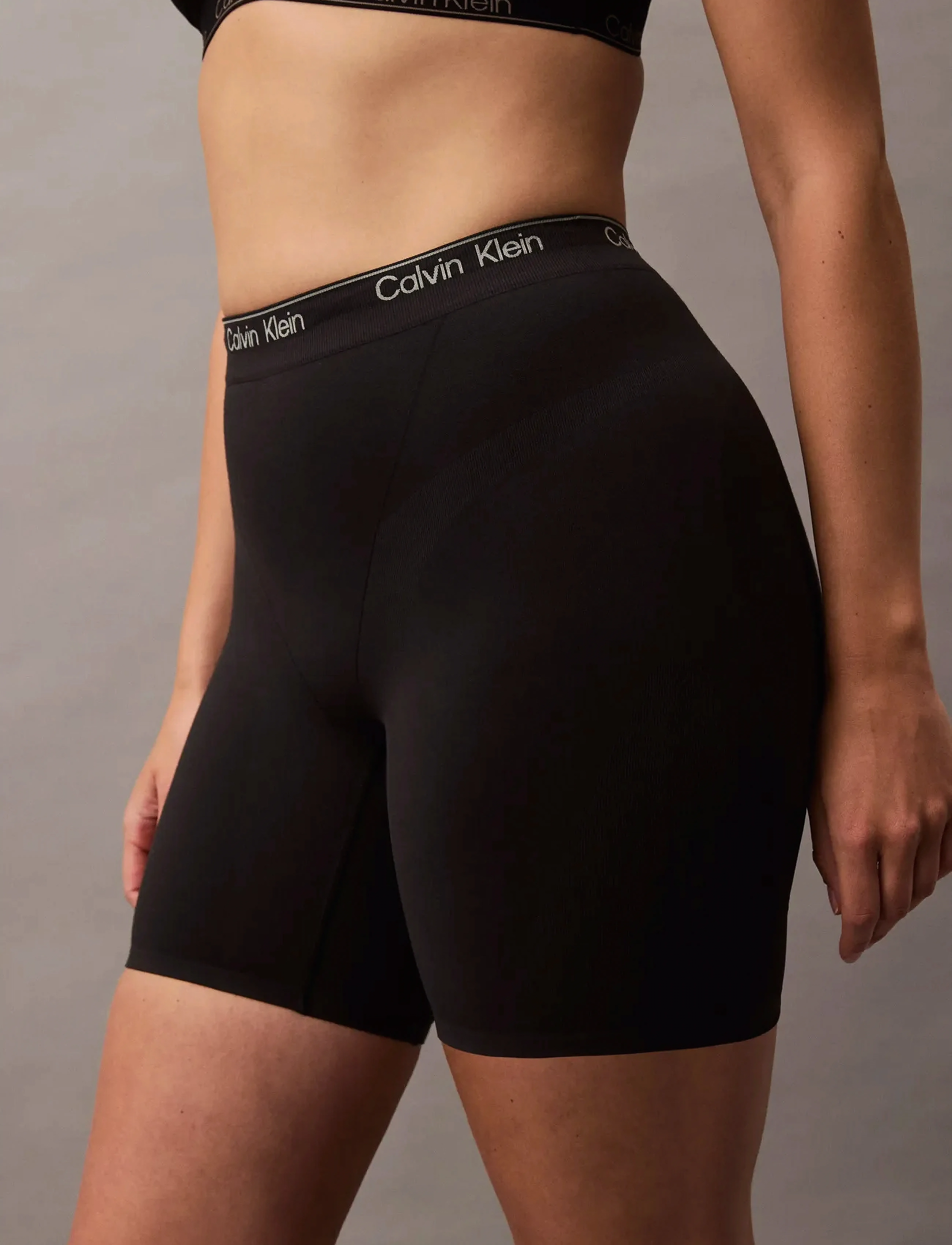 Calvin Klein - MID THIGH SHORT - korte broek - black - 5