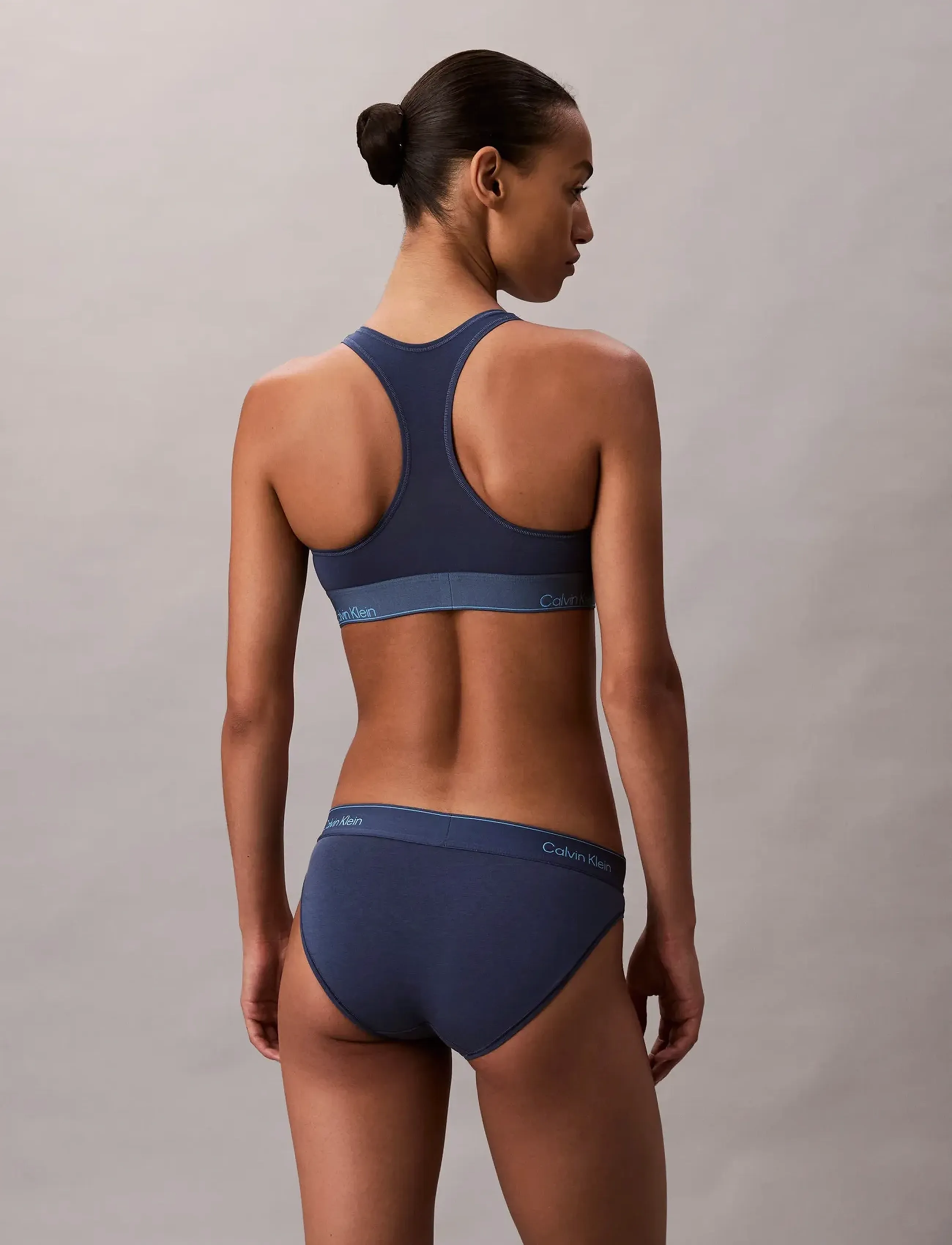 Calvin Klein - UNLINED BRALETTE - bralette - dark denim - 4