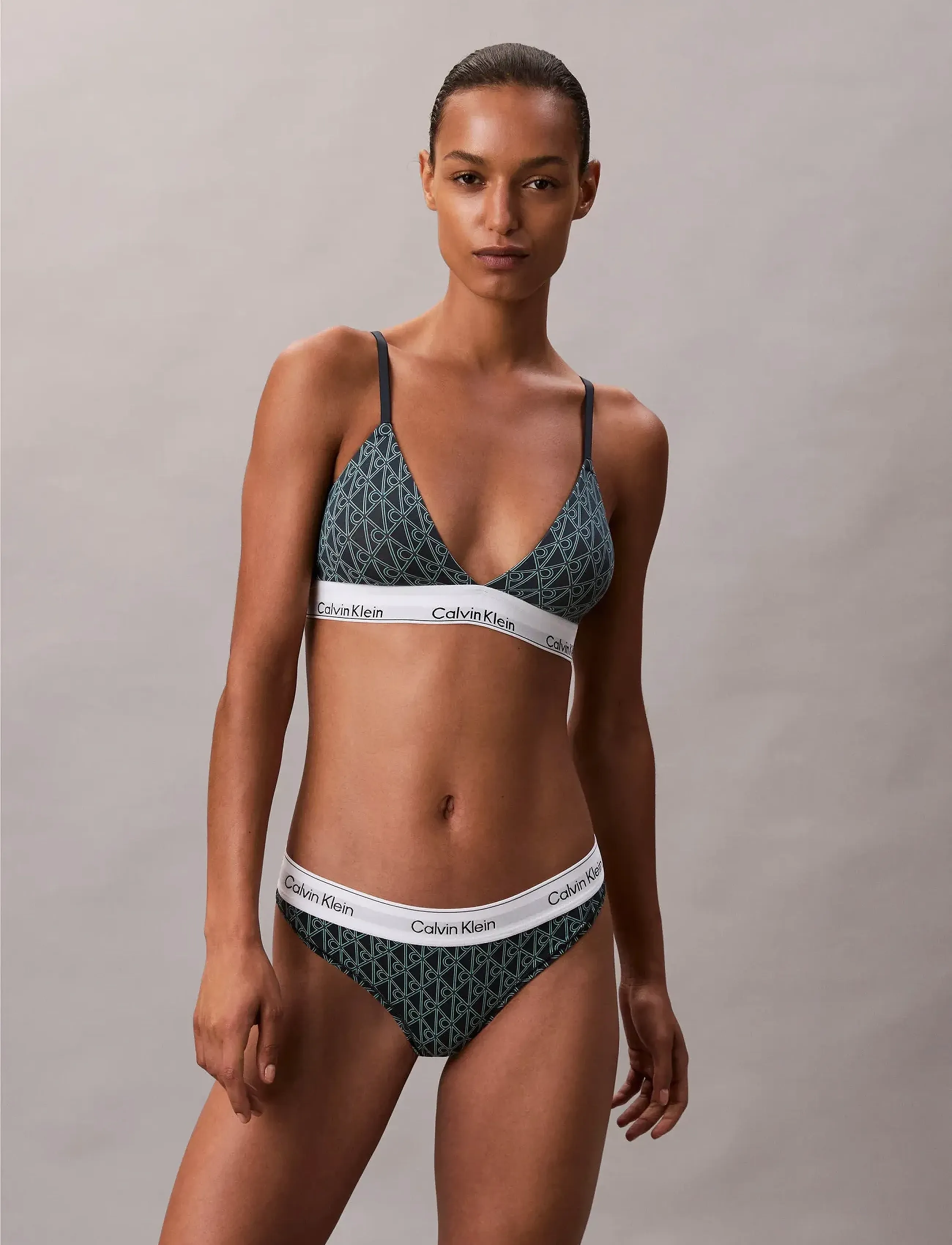 Calvin Klein - THONG - stringtruser - bijou modern emblem outline+stratif - 4