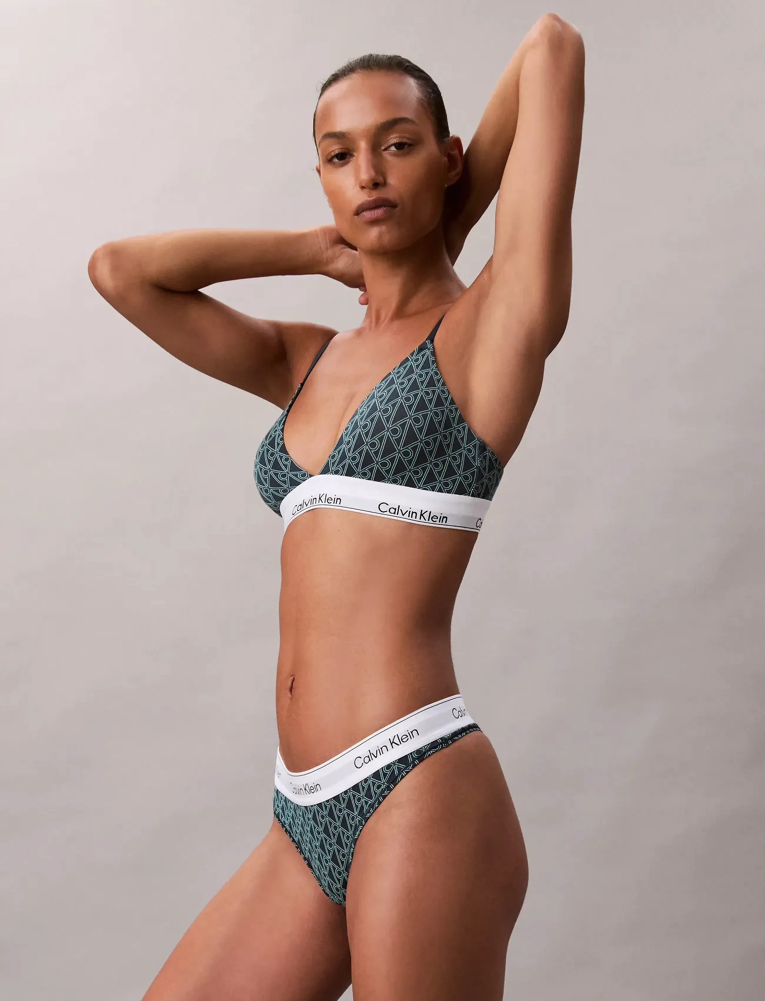 Calvin Klein - THONG - stringtruser - bijou modern emblem outline+stratif - 5