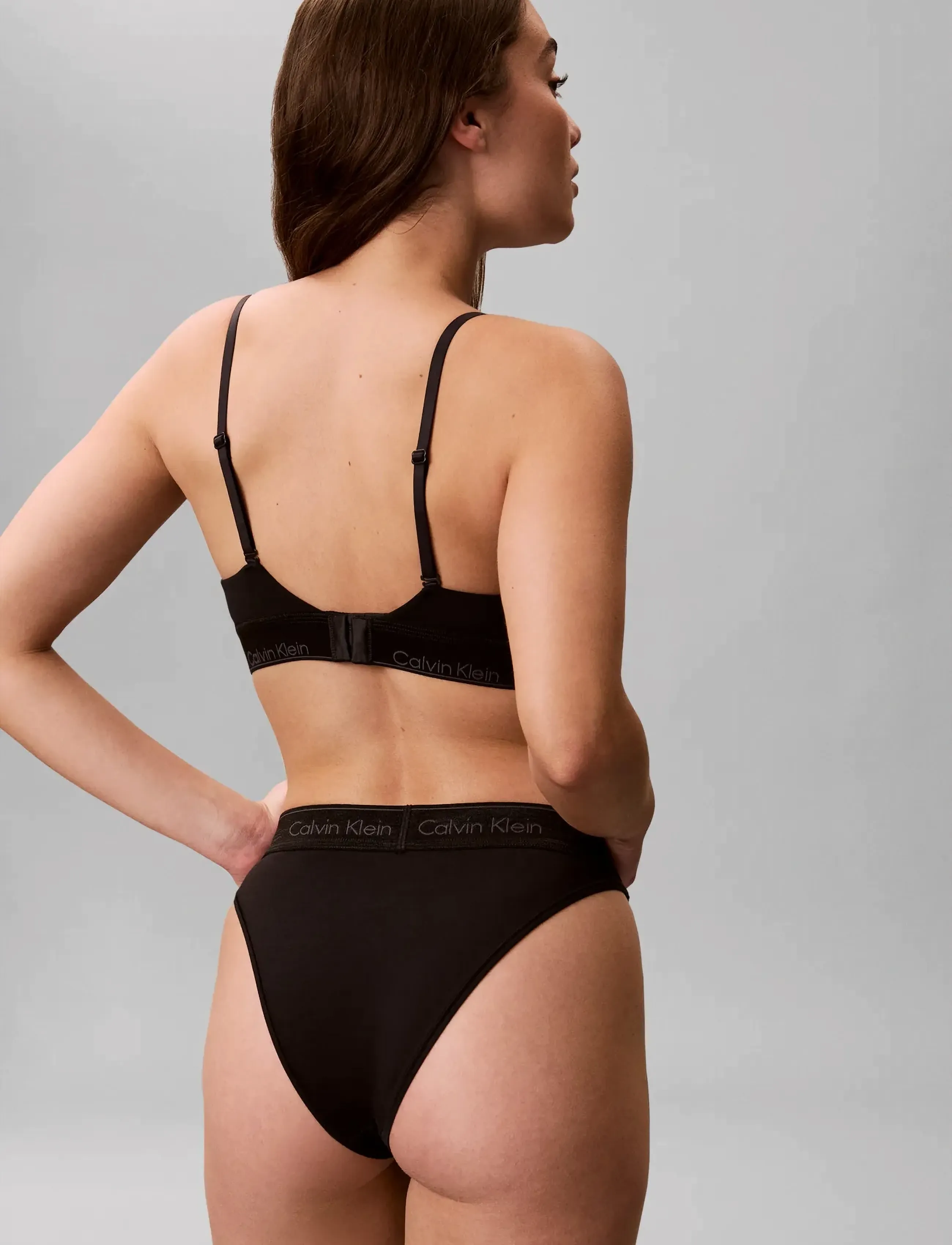 Calvin Klein - LIGHTLY LINED TRIANGLE - braletki - black - 2