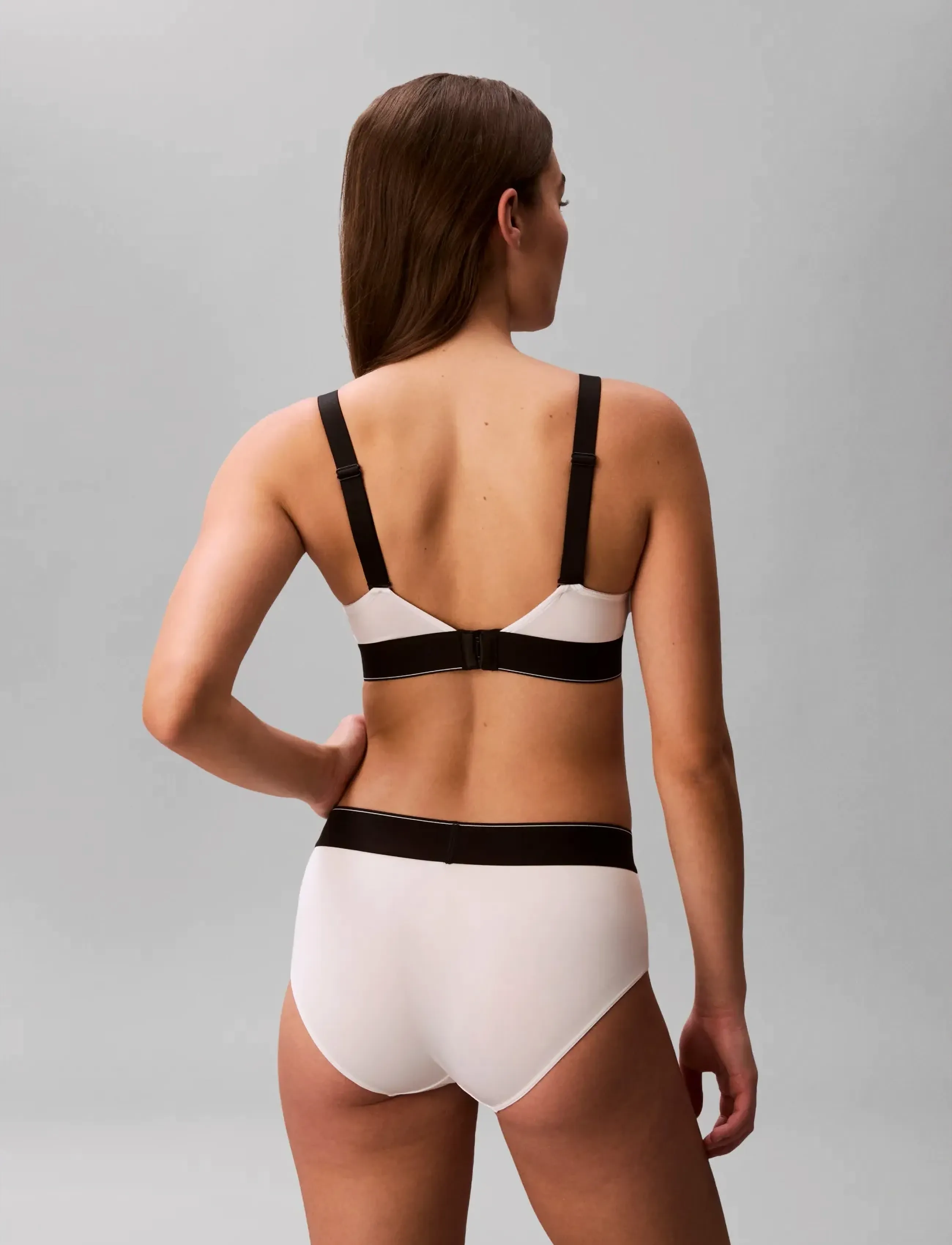 Calvin Klein - LIGHTLY LINED BRALETTE - liemenėlės be lankelių - white - 2