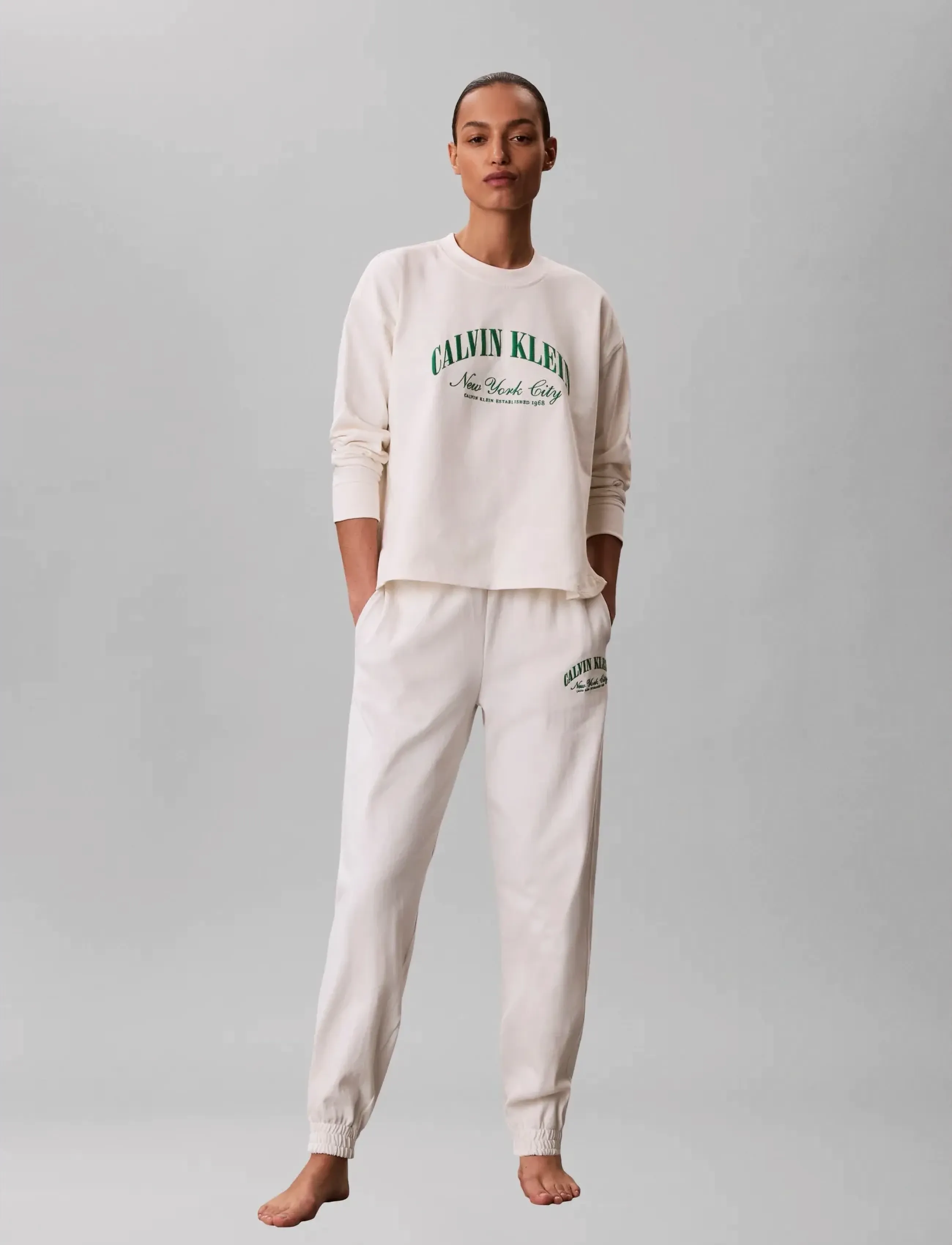Calvin Klein Gx Ls Relaxed Jsy Tee, L, Cream, T-Shirts & Toppe > Langærmede, Dame