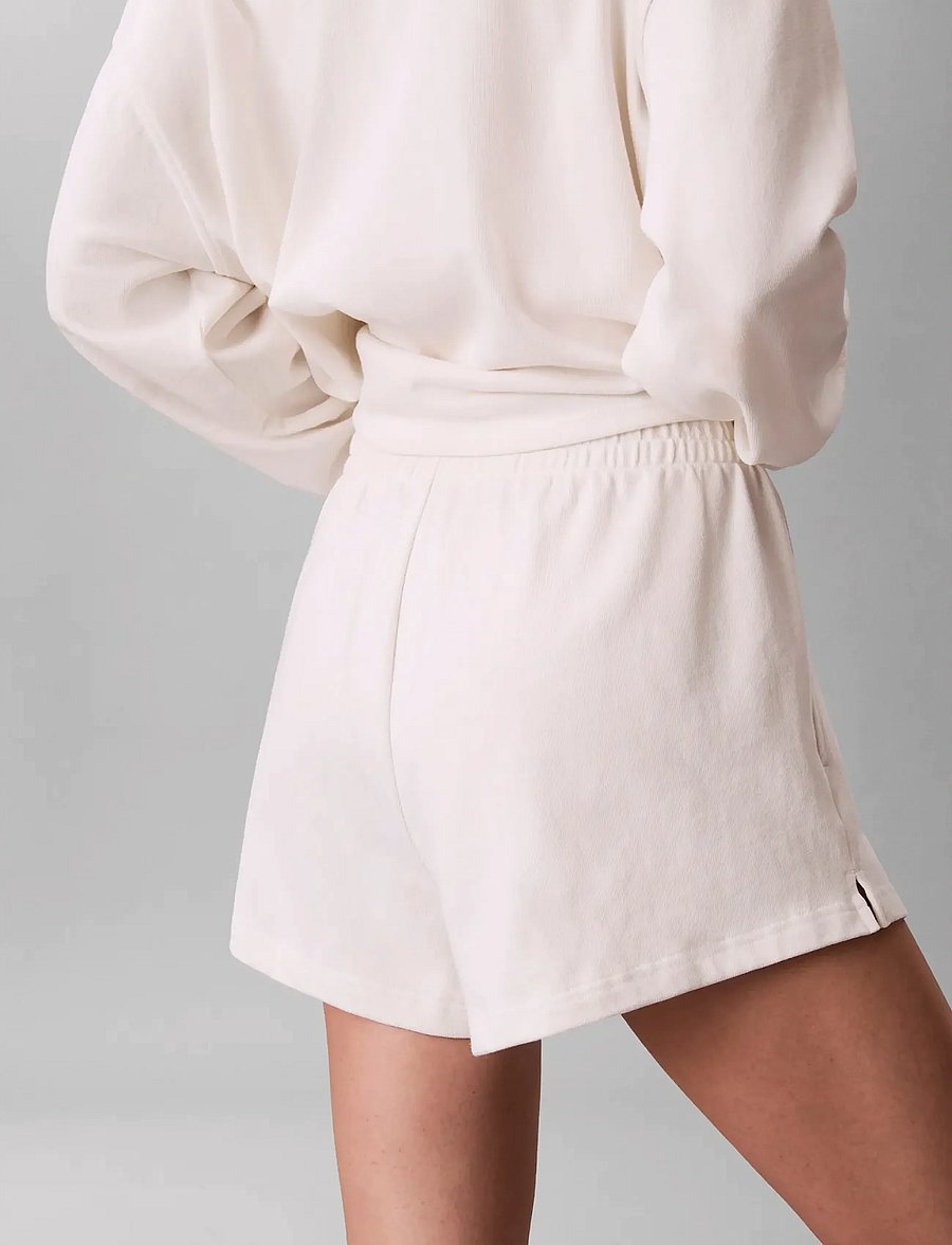 Calvin Klein - GX JERSEY SHORT - lühikesed dressipüksid - tofu - 4