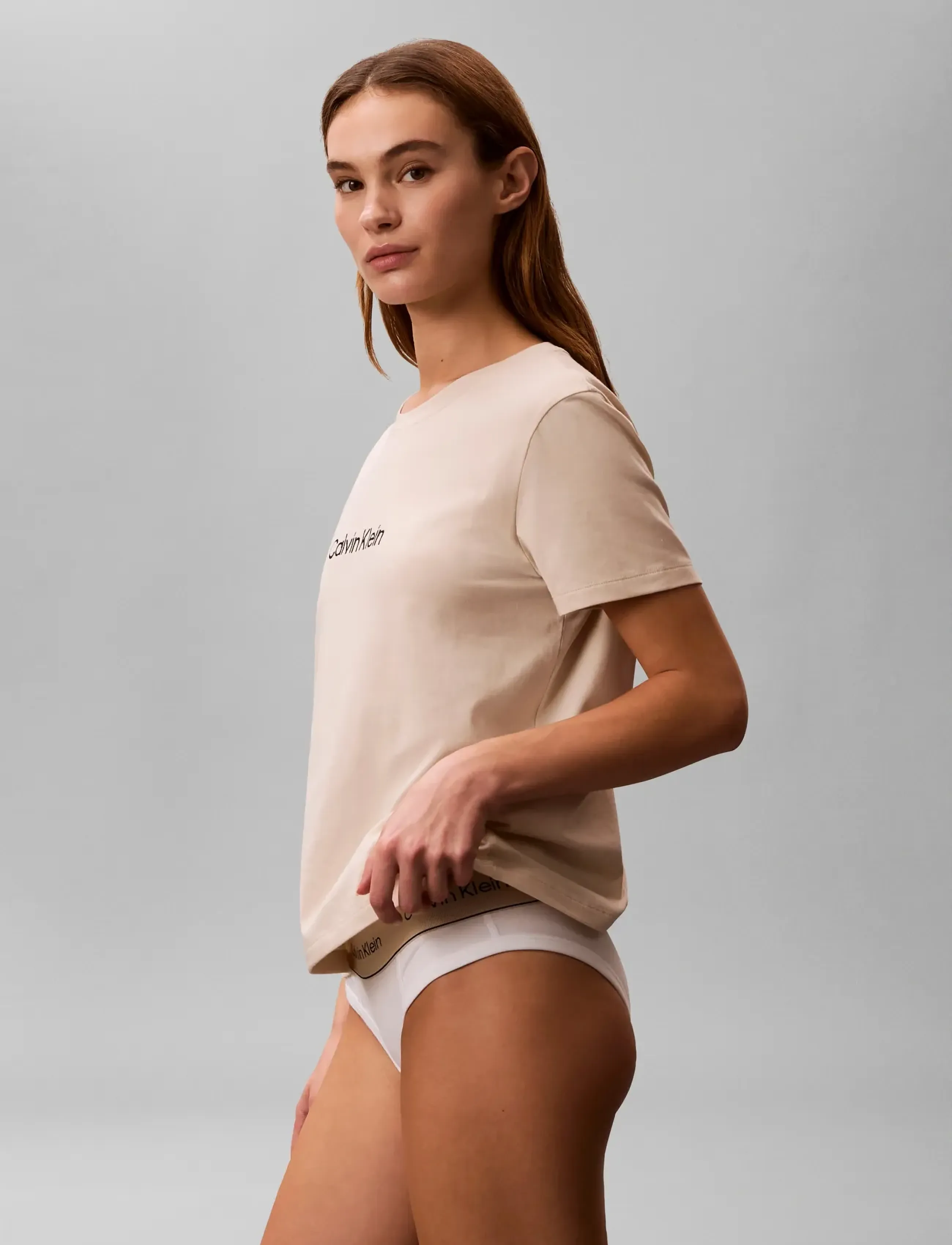 Calvin Klein - S/S T HERITAGE SHORT SET - hauts - oyster gray top w  classic white sh - 4
