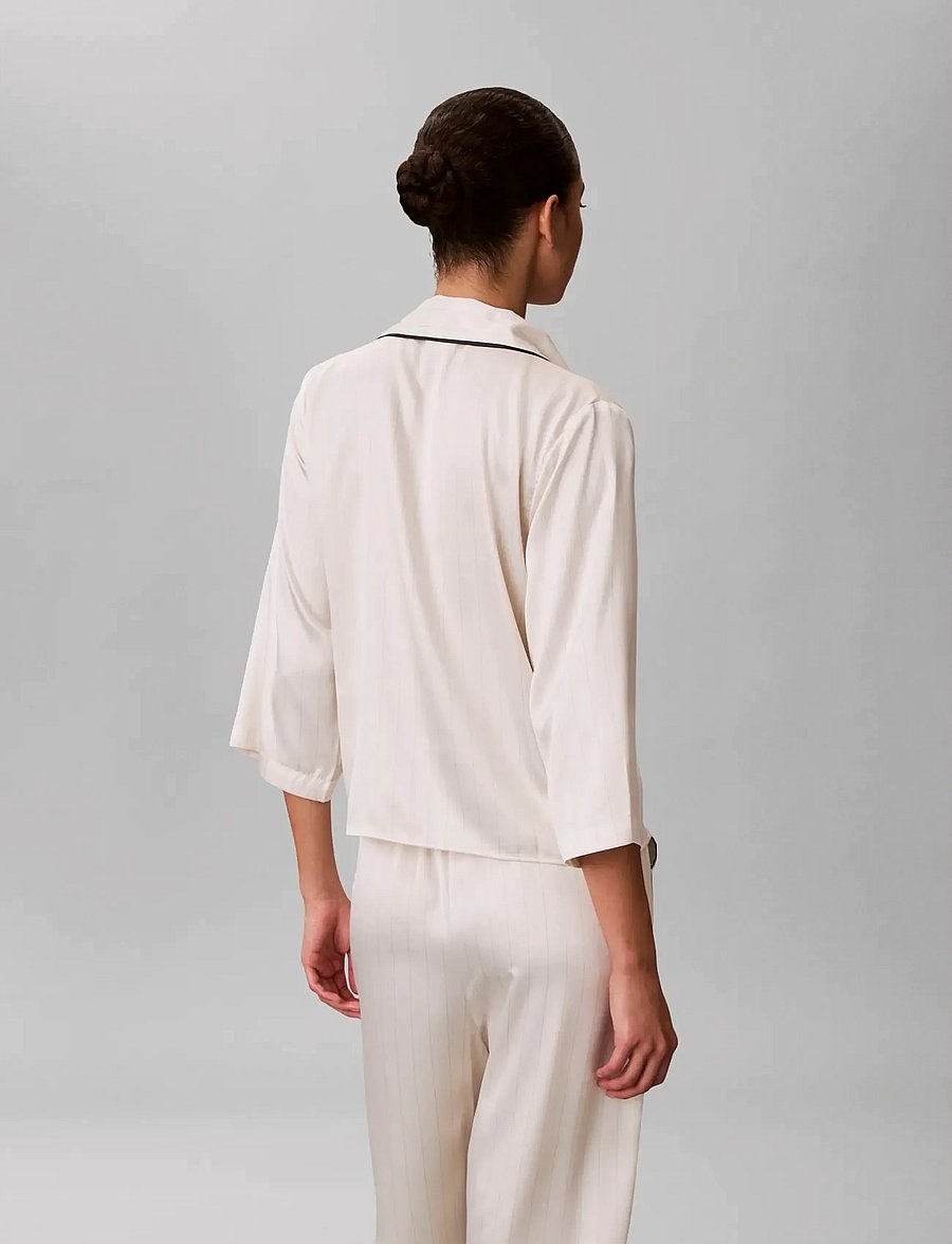 Calvin Klein - SATIN SS SHIRT - oberteile - dotted logo pinstripe ivory - 2
