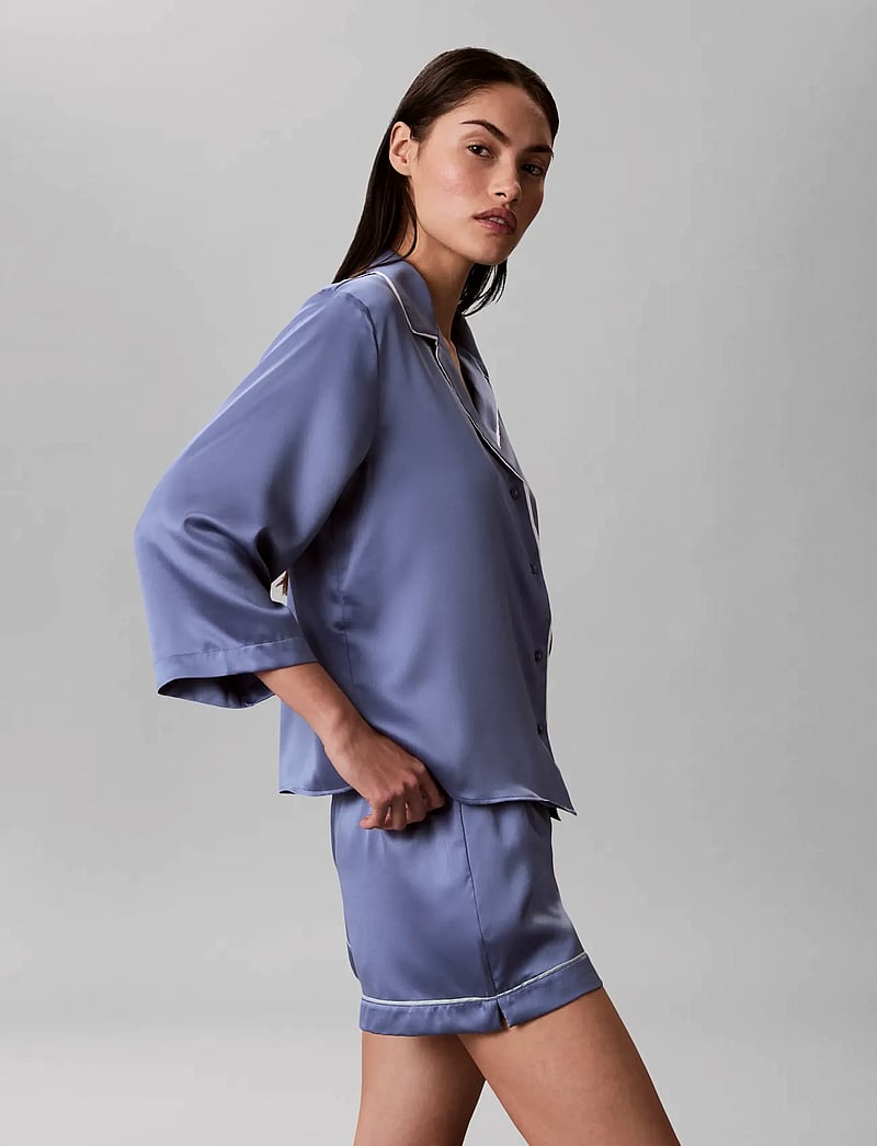 Calvin Klein - SATIN SS SHIRT - oberteile - blue tulip - 5