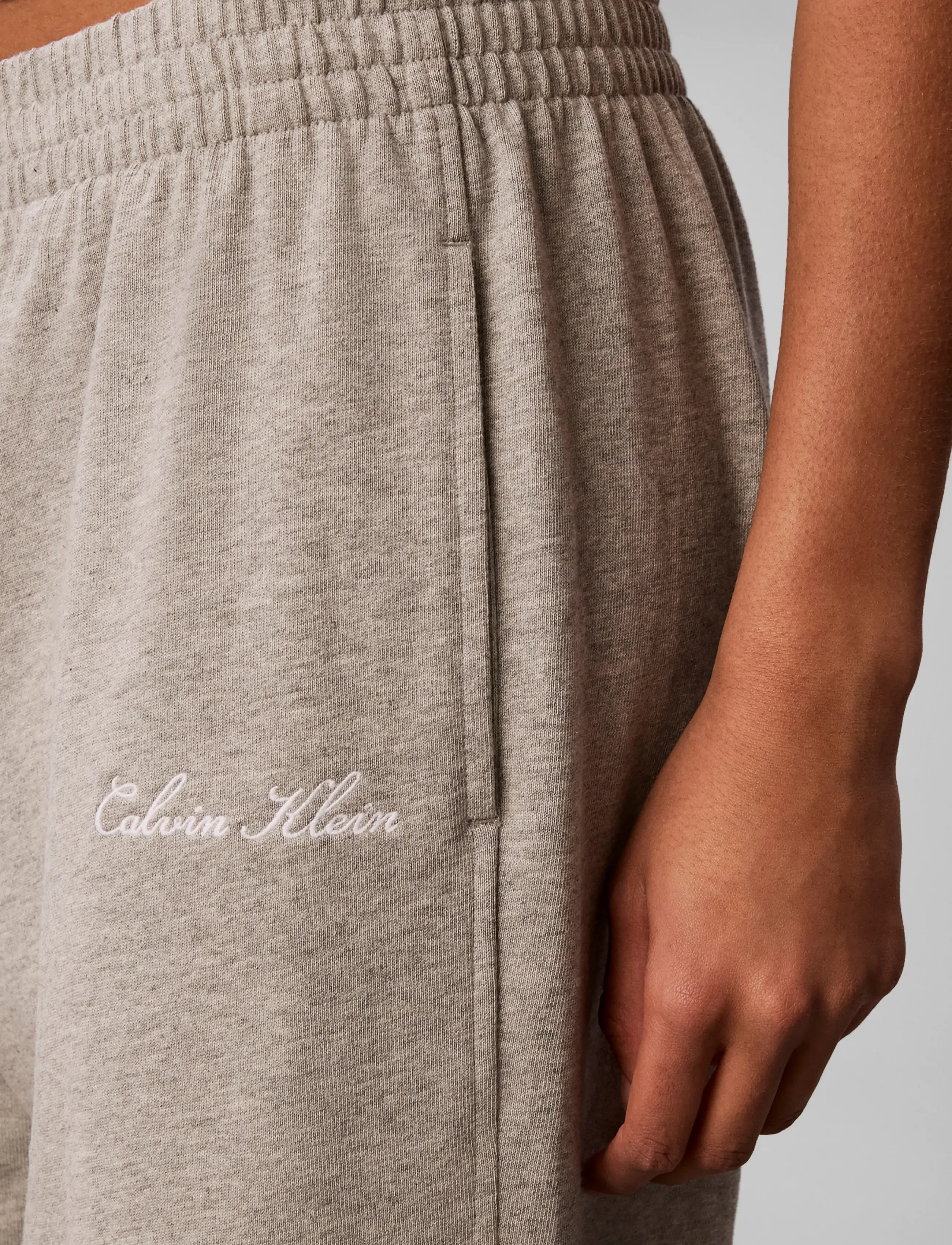 Calvin Klein - HEAVY JERSEY JOGGER- GRAPHIC - b10 grey heather - 4