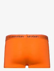 Calvin Klein - LOW RISE TRUNK 3PK - laveste priser - eucalyptus, lime cream, flame - 5