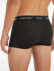 Calvin Klein - LOW RISE TRUNK 5PK - boxer briefs - black w. black wb - 3