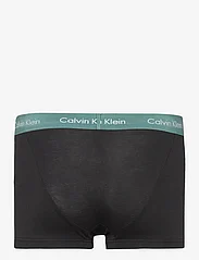 Calvin Klein - LOW RISE TRUNK 7PK - trunks - b- c r,spy,gre,s g,ar,v bl,b in wbs - 9