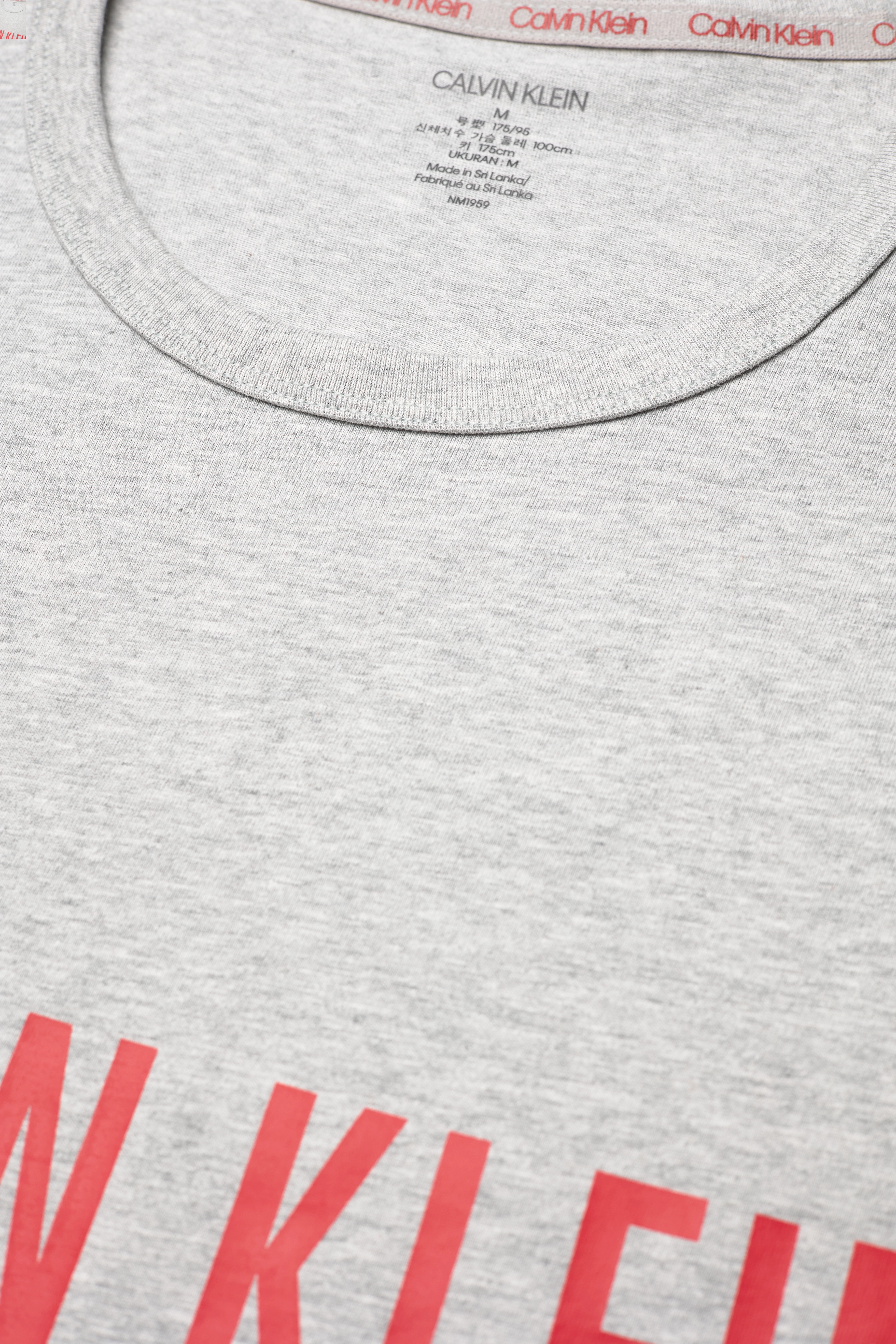 Calvin Klein - S/S CREW NECK - grey heather w/ strawberry field - 2