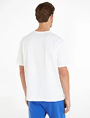 Calvin Klein - S/S CREW NECK - laveste priser - white (eiffel tower logo) - 2