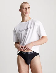 Calvin Klein - S/S CREW NECK - kortermede t-skjorter - white (white logo) - 1