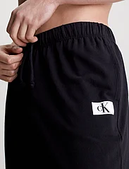 Calvin Klein - SLEEP PANT - yö- & oloasut - black - 3