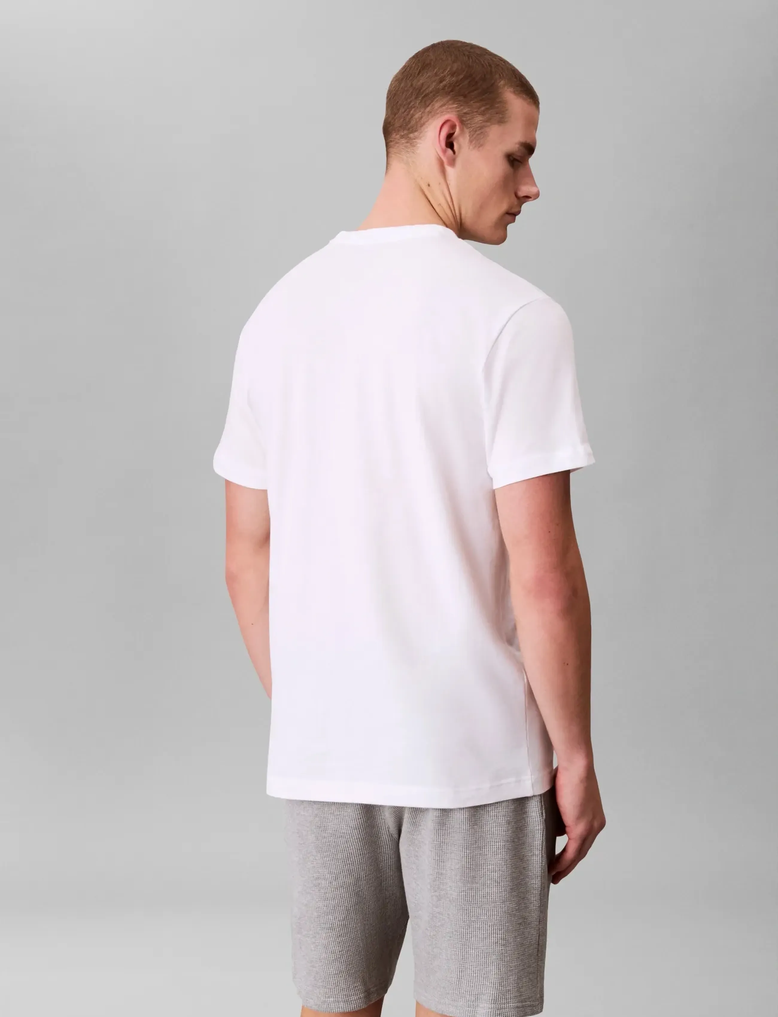 Calvin Klein - S/S CREW NECK - kurzärmelig - classic white w  blue descent logo - 2