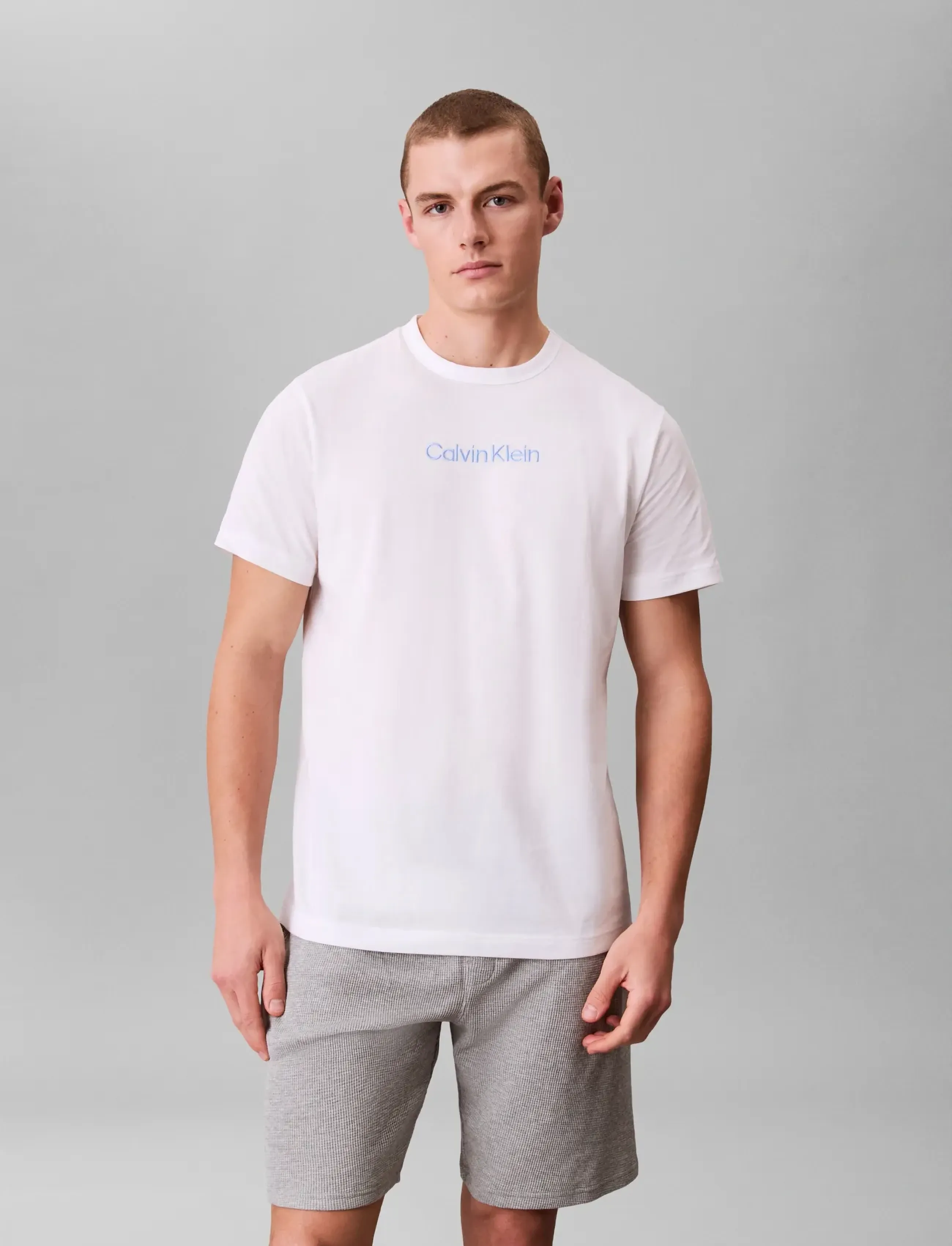 Calvin Klein - S/S CREW NECK - kurzärmelig - classic white w  blue descent logo - 3