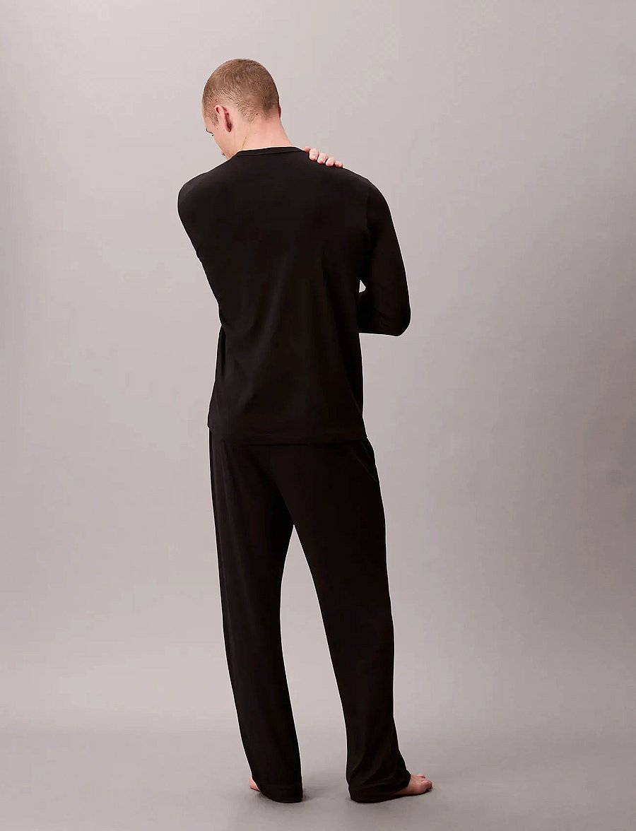 Calvin Klein - L/S CREW NECK - langärmelige t-shirts - black - 5