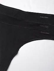 Calvin Klein - THONG 3PK - stringtruser - black/black/black - 2