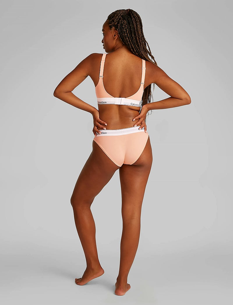 Calvin Klein - LIFT BRALETTE ( ROLLING CHANGE) - bralette - melon frenzy - 4