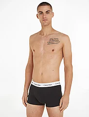Calvin Klein - 3P LOW RISE TRUNK - multipack underpants - black - 0