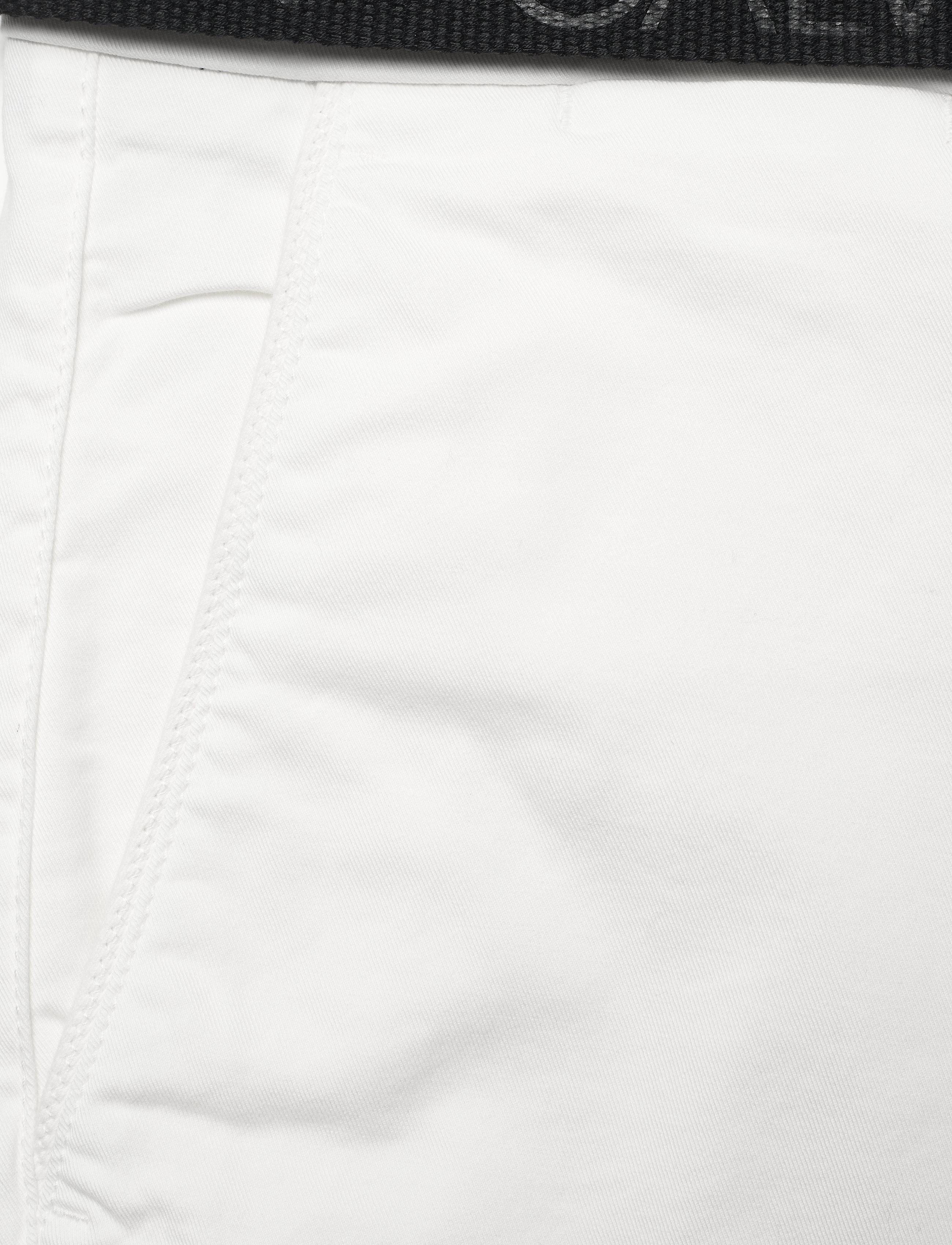 Calvin Klein - GARMENT DYE BELTED SHORTS - bright white - 2
