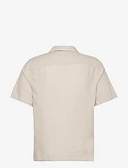Calvin Klein - LINEN COTTON CUBAN S/S SHIRT - lininiai marškiniai - stony beige - 1