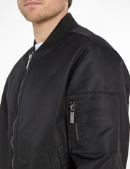 Calvin Klein - LIGHTWEIGHT HERO BOMBER - spring jackets - ck black - 4
