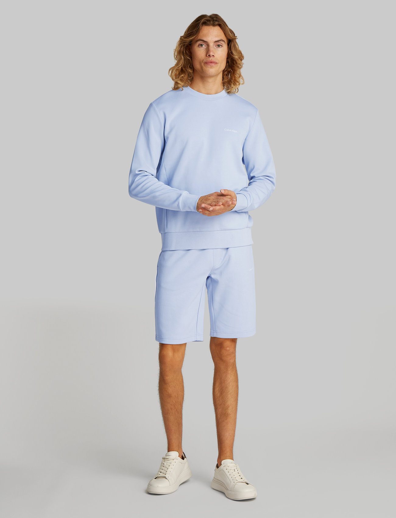 Calvin Klein - MICRO LOGO REPREVE SWEATSHIRT - shop by occasion - zen blue - 0