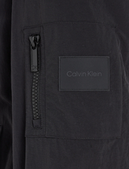 Calvin Klein - MATT CRINKLE HERO BOMBER - wiosenne kurtki - ck black - 9