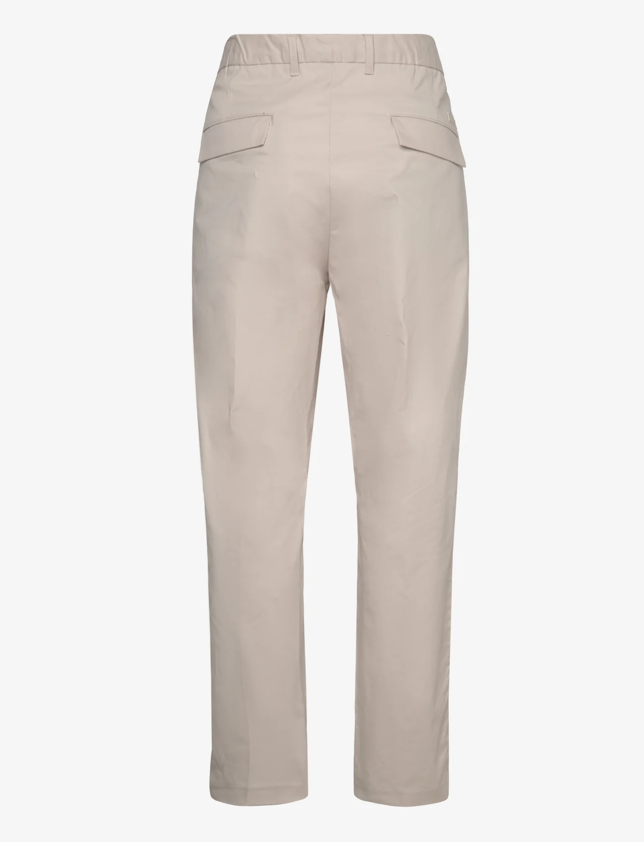 Calvin Klein - MODERN TWILL TAPERED PLEAT - chino püksid - stony beige - 1