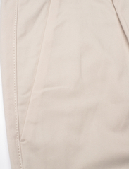 Calvin Klein - MODERN TWILL TAPERED PLEAT - chino püksid - stony beige - 2