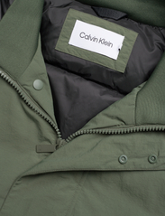Calvin Klein - CRINKLE NYLON  DOWN PARKA - Žieminės striukės - thyme - 2