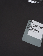Calvin Klein - OVERLAY BOX LOGO T-SHIRT - die niedrigsten preise - ck black - 2